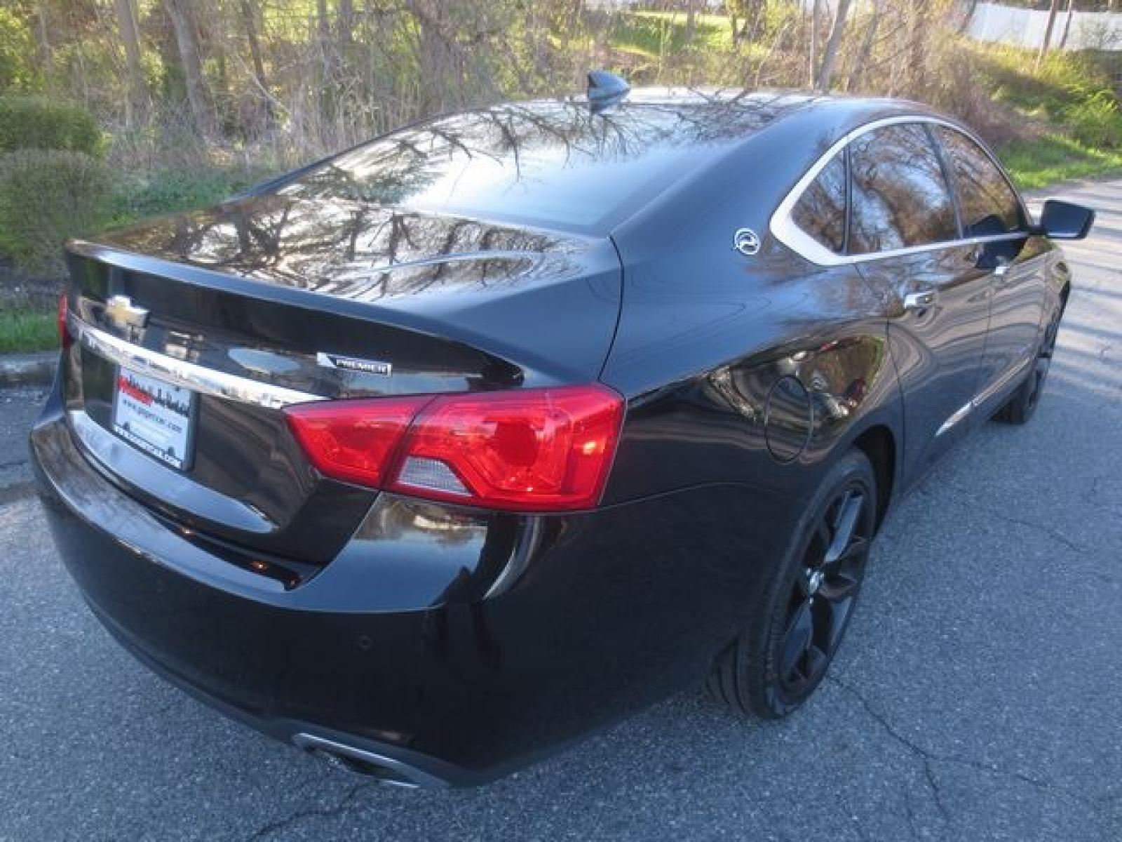 2018 Black /Gray Chevrolet Impala Premier (2G1125S35J9) with an 3.6 Liter V-6 24 V DOHC engine, Automatic transmission, located at 270 US Route 6, Mahopac, NY, 10541, (845) 621-0895, 41.349022, -73.755280 - Photo #3